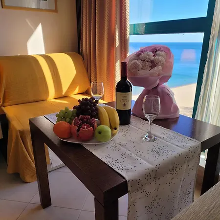 Sea Breeze - First Line Sea View Golden Sands Apartment *