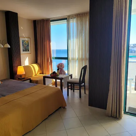 Sea Breeze - First Line Sea View Golden Sands Apartment Warna