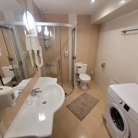 Sea Breeze - First Line Sea View Golden Sands Warna